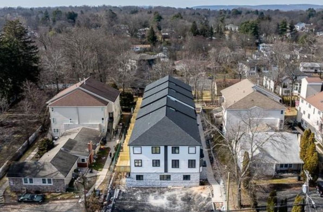 Hiep Sanitation offers professional dumpster rental services in Monsey, NY.